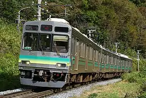 7500 series EMU set 7504 in October 2018
