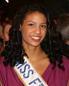 Miss Albigeois Midi-Pyrénées 2008 and Miss France 2009Chloé Mortaud