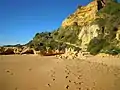 the start of the footpath that heads west across the cliffs and coast towards Albufeira old town and to Praia dos Alemães.