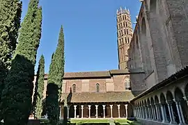The cloister of the Jacobins convent (Toulouse)