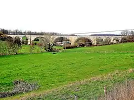 The old viaduct in Cognières