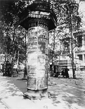 A colonne Morris in the Place Saint-Sulpice, 1911