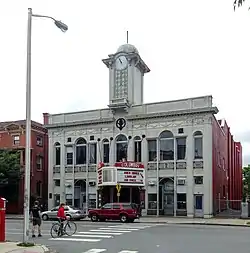 The Columbus Theatre, Broadway. Ca. 1900