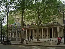 Place Colette with the "Kiosque des noctambules" (left). The building in the background is the Comédie-Française