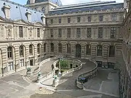 Cour Lefuel with ramps to the salle du Manège