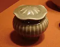 Covered jar, Longquan celadon, 14th century