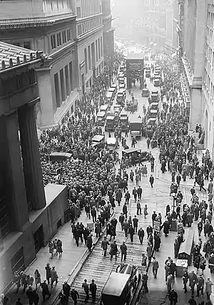 Panicked crowds on Wall Street after the 1929 crash, an event which Fitzgerald describes as the end of the Jazz Age.