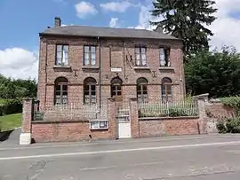 The town hall of Cuiry-lès-Iviers