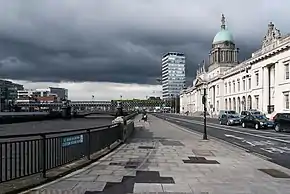 Custom House Quay, Dublin (DSC06368).jpg