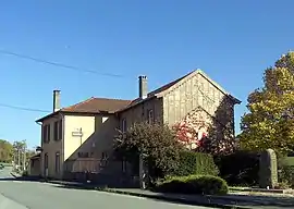 The town hall in Dambelin