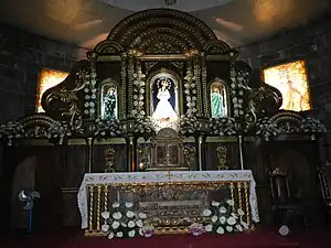 The retablo and main altar