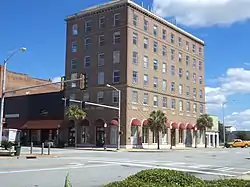 Davis-Exchange Bank Building