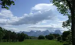 De syv søstre mountains seen from Herøy
