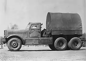 Diamond T M20 ballast tractor used by the Dutch Army