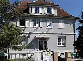 The town hall and school in Diefmatten