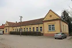 Elementary School "Sveti Sava" in Divoš