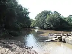 The ferry which crosses the river to the north of Djemah.
