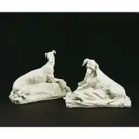 Pair of dogs, about 1749, height 13.4 centimetres (5.3 in), V&A Museum
