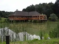 House by the pond in Olchawa