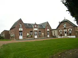 The town hall and school in Douilly