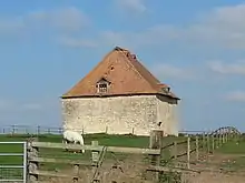 Dovecote to north-east of Notley Farm