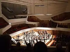 The Dresden Philharmonic with the new organ