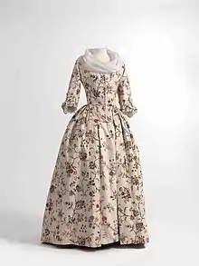 Woman's robe à l'anglaise in chintz, c. 1770–1790. MoMu, Antwerp