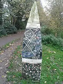 Ceramic way marker with map on the Thames Path. Installed 2002