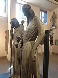 Ecclesia and Synagoga among other statues from the cathedral in the Musée de l'Œuvre Notre-Dame