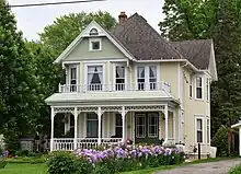 Edwards-Larson House