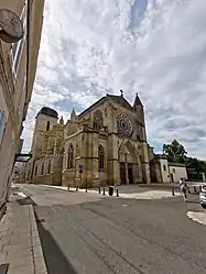 The church and cloister in Marmande