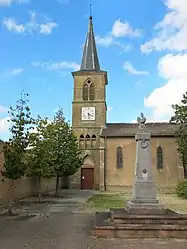 The church in Puxieux