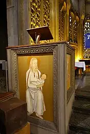 Painting and Decoration on the pulpit