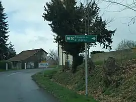 The road into Lahitte-Toupière