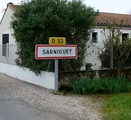 The road into Sarniguet
