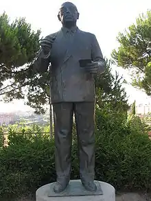 Monument to Enrique Tierno Galván.