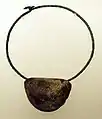 Iron Age, Piceno, mid-adriatic and southern Italian jewelry, c. 800-690 BC, necklace with large amber vague