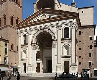 Renaissance Corinthian pilasters of the Basilica of Sant'Andrea, Mantua, Italy, Leon Battista Alberti, begun in c.1450