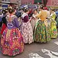 Valencian women with traditional dress and hair