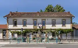 The town hall in Figarol