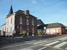 The town hall in Flocques