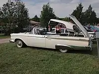 1959 Ford Galaxie Skyliner, showing the roof retraction.