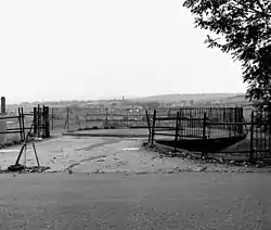 Longwood trolleybus turntable, 1985.