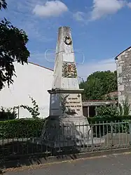 The war memorial in Le Foye-Monjault