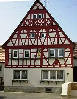 An example of Fachwerk in Franconia (Fränkisches Fachwerk). Image:I, Metzner