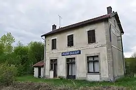 The former railway station in Châtrices