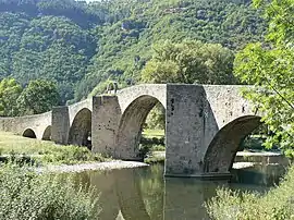 Bridge over the river Tarn in Quézac