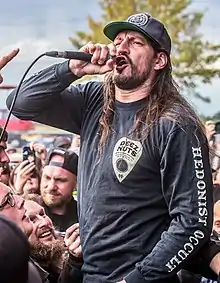 Cricien performing with Madball in 2018
