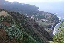 The overlook from Ribeira Funda, with the parish of Praia do Norte, and the coastal community of Fajã