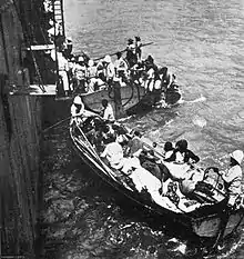 A French warship embarks Armenian refugees from Musa Dagh in September 1915.